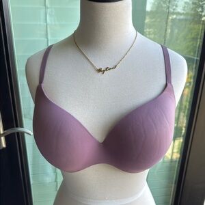 Victoria’s Secret Incredible by Victoria’s Secret Perfect Shape Bra, Size 34DD